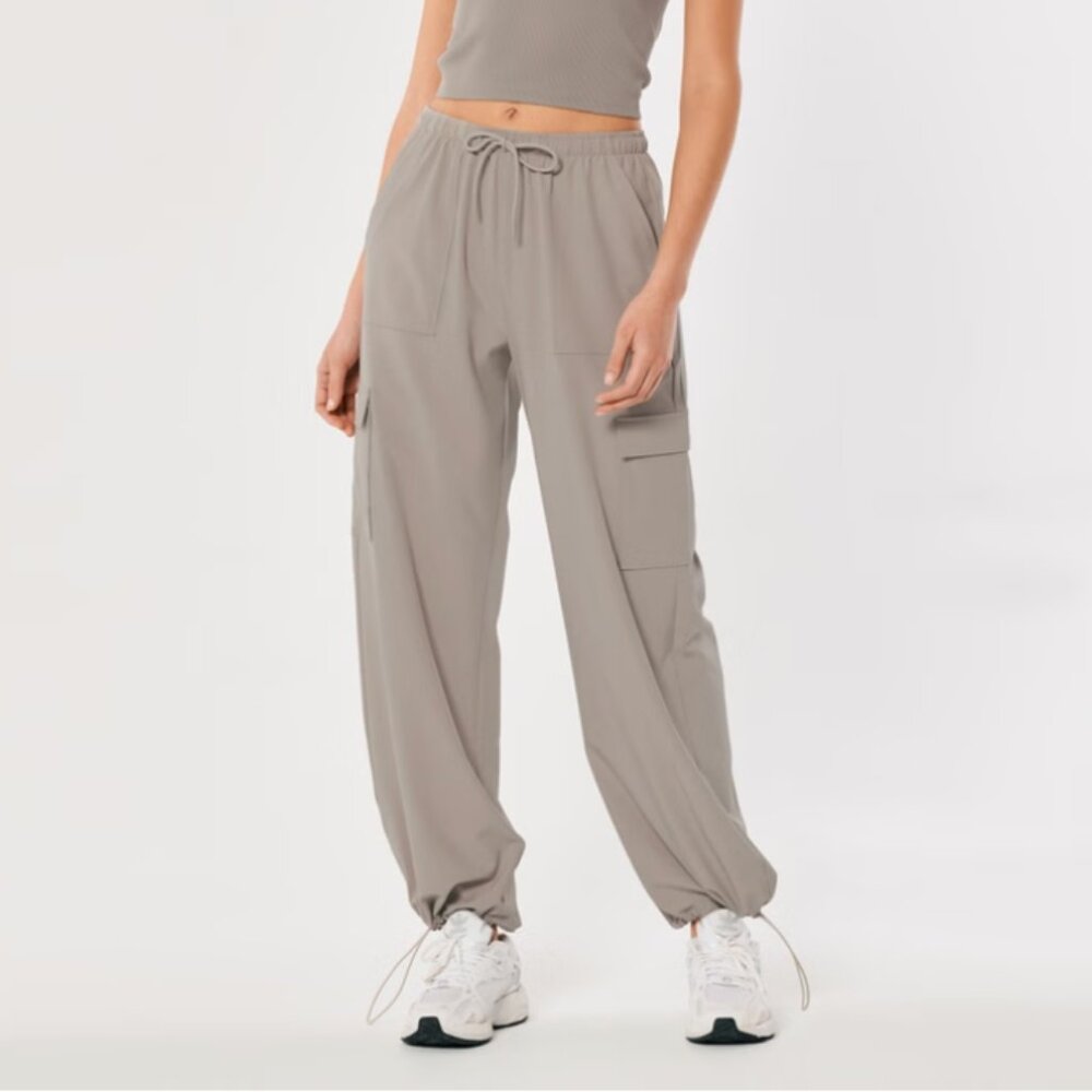 GILLY HICKS ACTIVE MID-RISE PARACHUTE PANTS